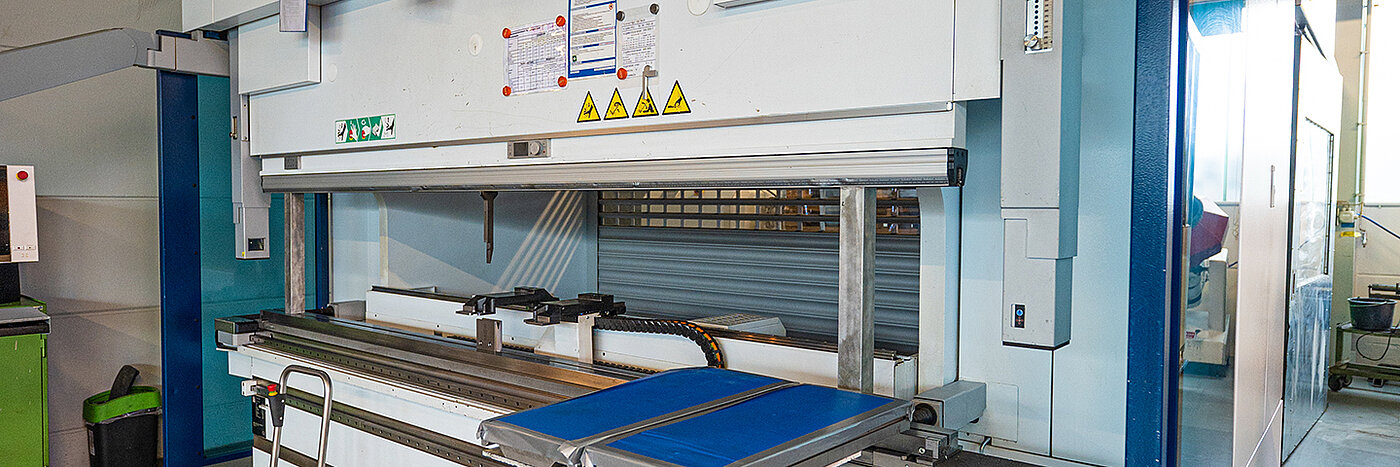 Trumpf Abkantpresse, CNC Metallverarbeitung, Lasern und Biegen von Dick und Dünnblech